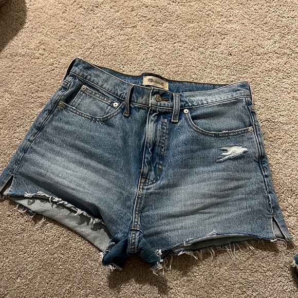 MADEWELL denim shorts with side slit - Picture 3 of 7